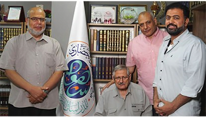 من اليمين: د. محمد عبد الرحيم، ود. عطية الويشي، ود. النجار، ود. وصفي أبو زيد.
